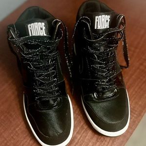 Preowned Nike Women’s Force Sky Wedge Sneakers Size US 9